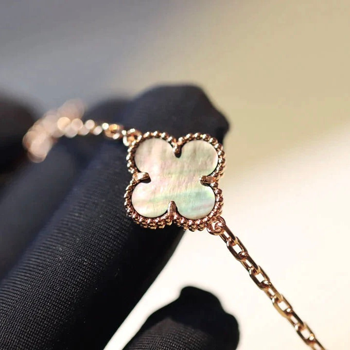 [Echo Fine ]CLOVER 20 MOTIFS DARK MOP DIAMOND  NECKLACE