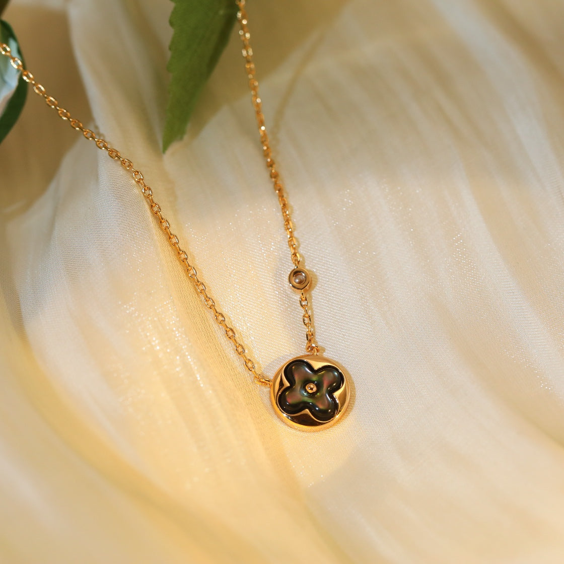 [Echo Fine ]SUN PEDANT PINK GOLD 1 DIAMOND NECKLACE