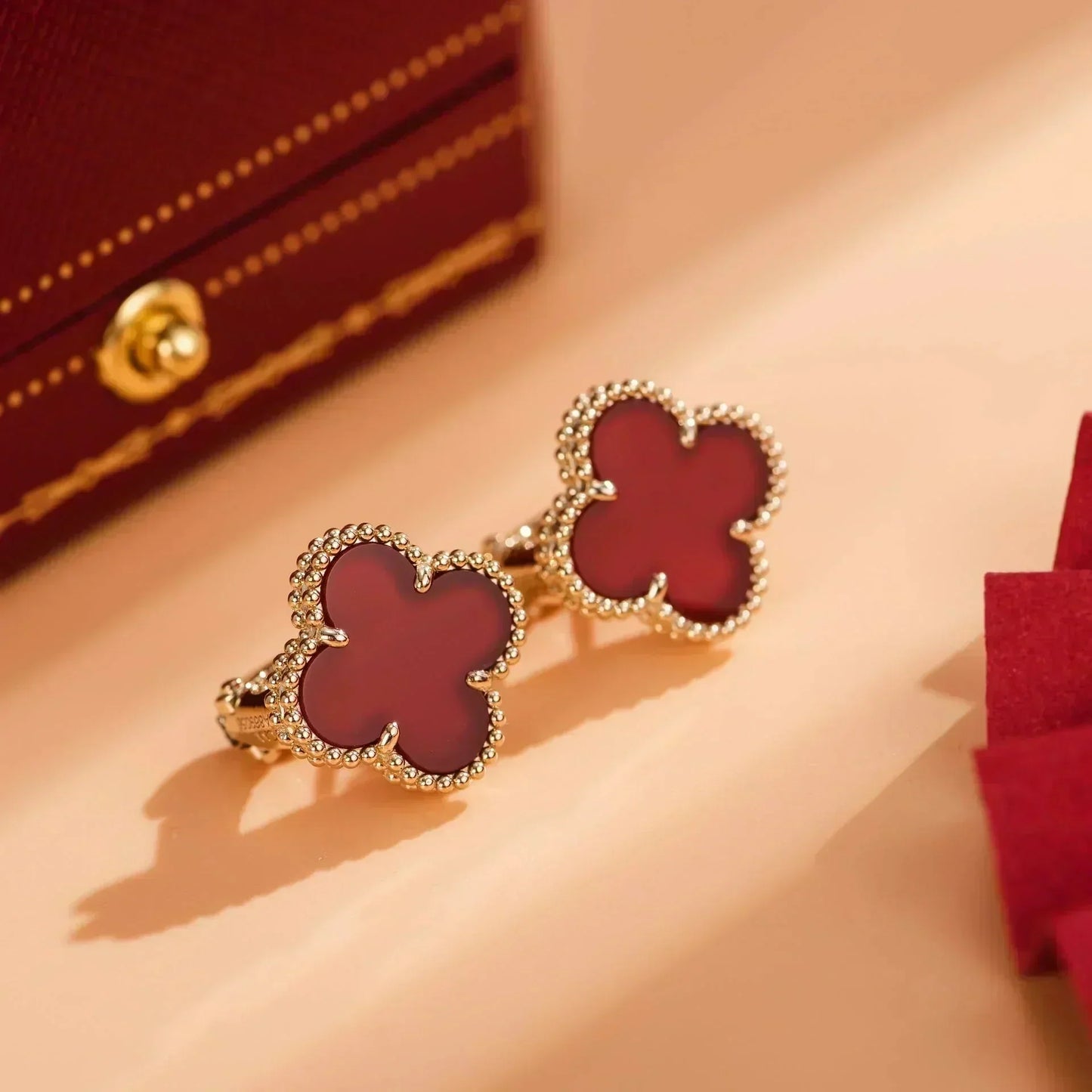 [Echo Fine ]CLOVER MEDIUM 1 MOTIFS CARNELIAN  EARRINGS