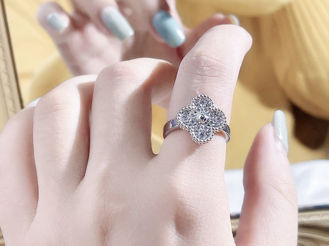 [Echo Fine ]CLOVER DIAMOND RING