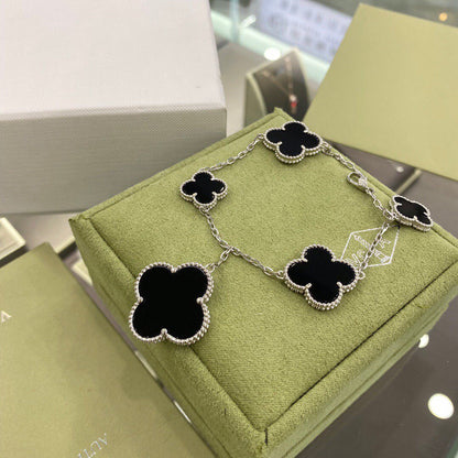 [Echo Fine ]CLOVER 5 MOTIFS SIVLER ONYX BRACELET