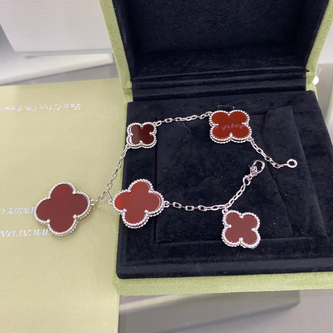[Echo Fine ]CLOVER 5 MOTIFS SIVLER CARNELIAN BRACELET