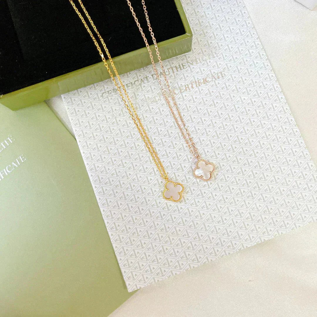 [Echo Fine ]CLOVER MINI 9.5MM WHITE MOTHER-OF-PEARL NECKLACE