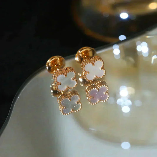 [Echo Fine ]CLOVER MINI 9.5MM WHITE MOP EARRINGS