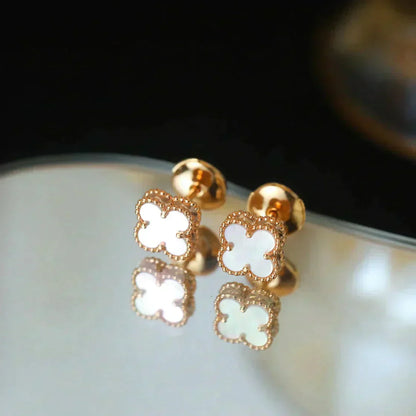 [Echo Fine ]CLOVER MINI 9.5MM WHITE MOP EARRINGS