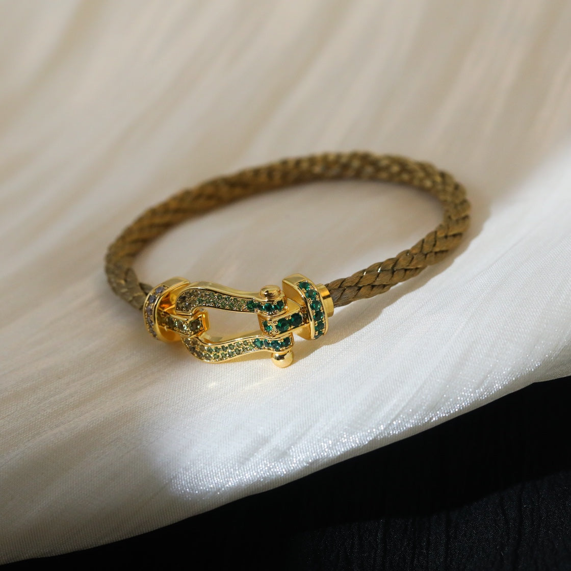 [Echo Fine ]FORCE 10 GOLD GREEN DIAMOND PAVED