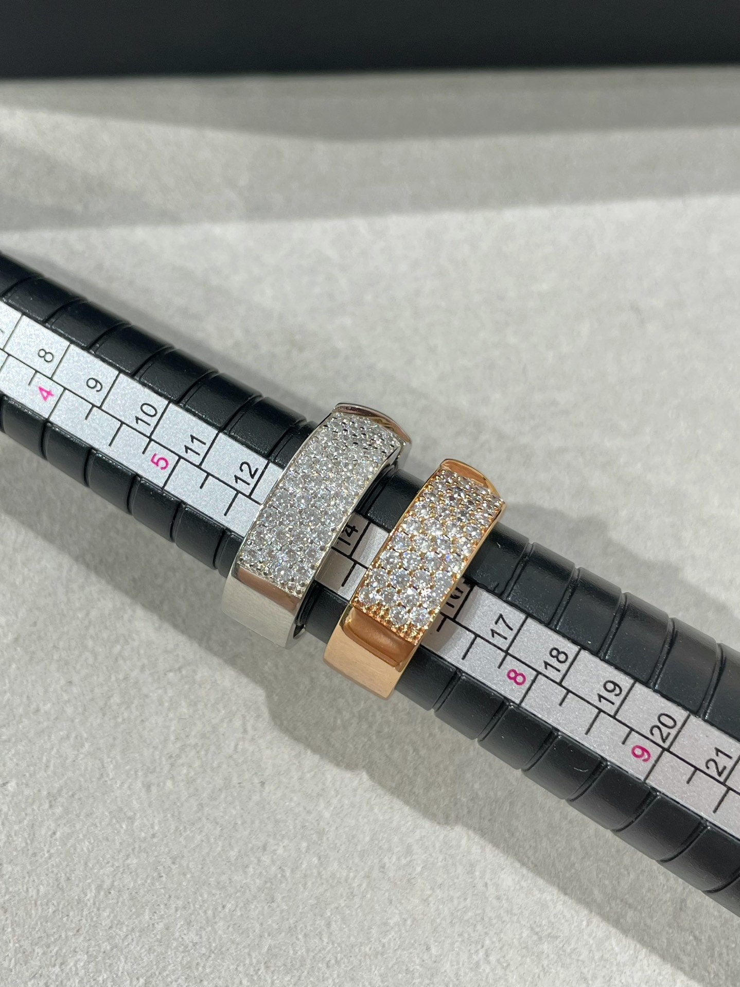 [Echo Fine ]LIENS EVIDENCE  DIAMOND PAVED RING