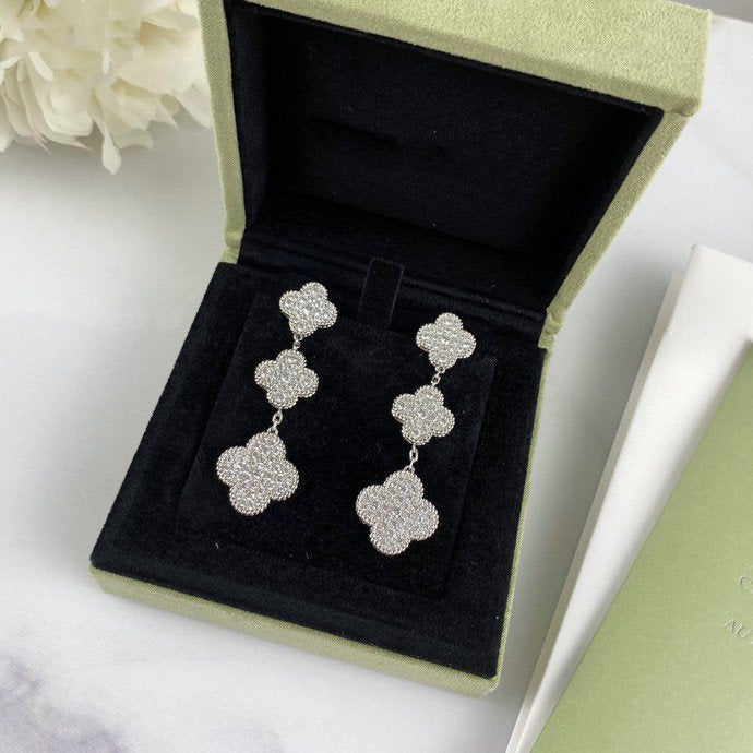 [Echo Fine ]CLOVER 3 MOTIF DIAMOND SILVER DROP EARRINGS