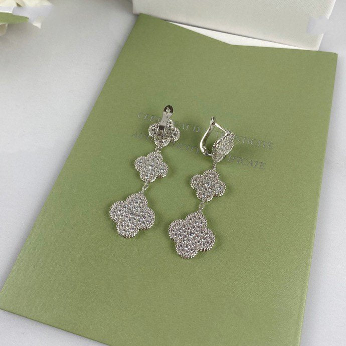 [Echo Fine ]CLOVER 3 MOTIF DIAMOND SILVER DROP EARRINGS