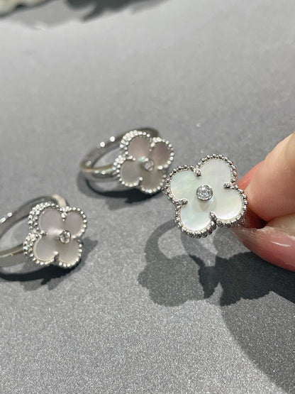 [Echo Fine ]CLOVER SILVER MOP DIAMOND RING