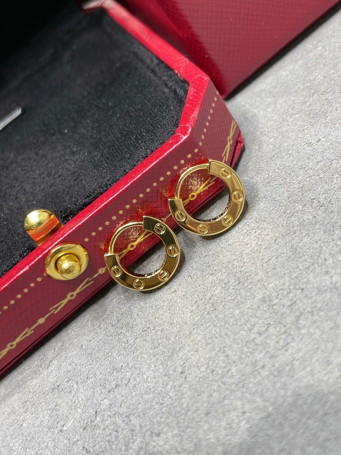 [Echo Fine ]LOVE MINI EARRINGS