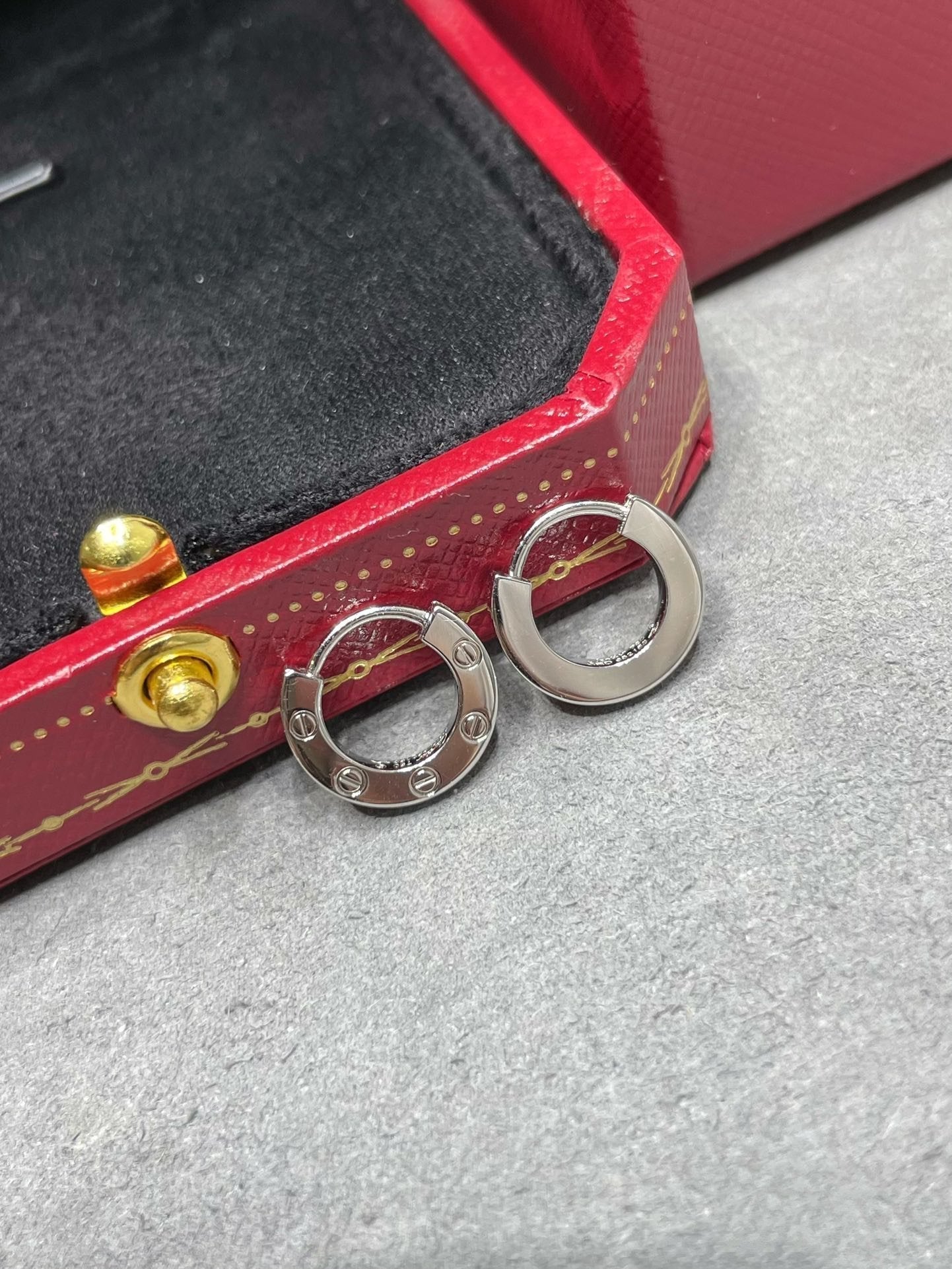 [Echo Fine ]LOVE MINI EARRINGS