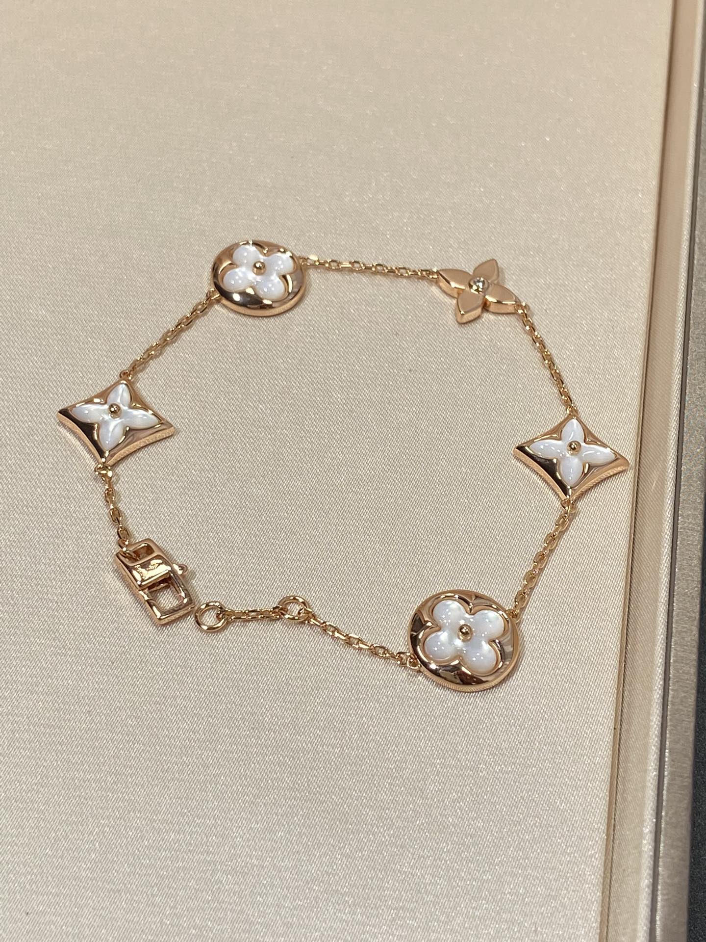[Echo Fine ]STAR AND SUN 5 MOTIF MOP PINK GOLD BRACELET