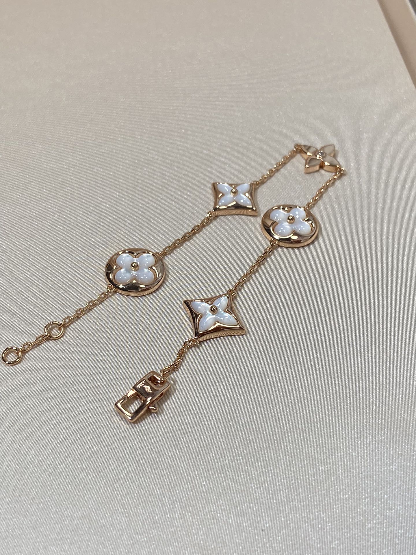 [Echo Fine ]STAR AND SUN 5 MOTIF MOP PINK GOLD BRACELET