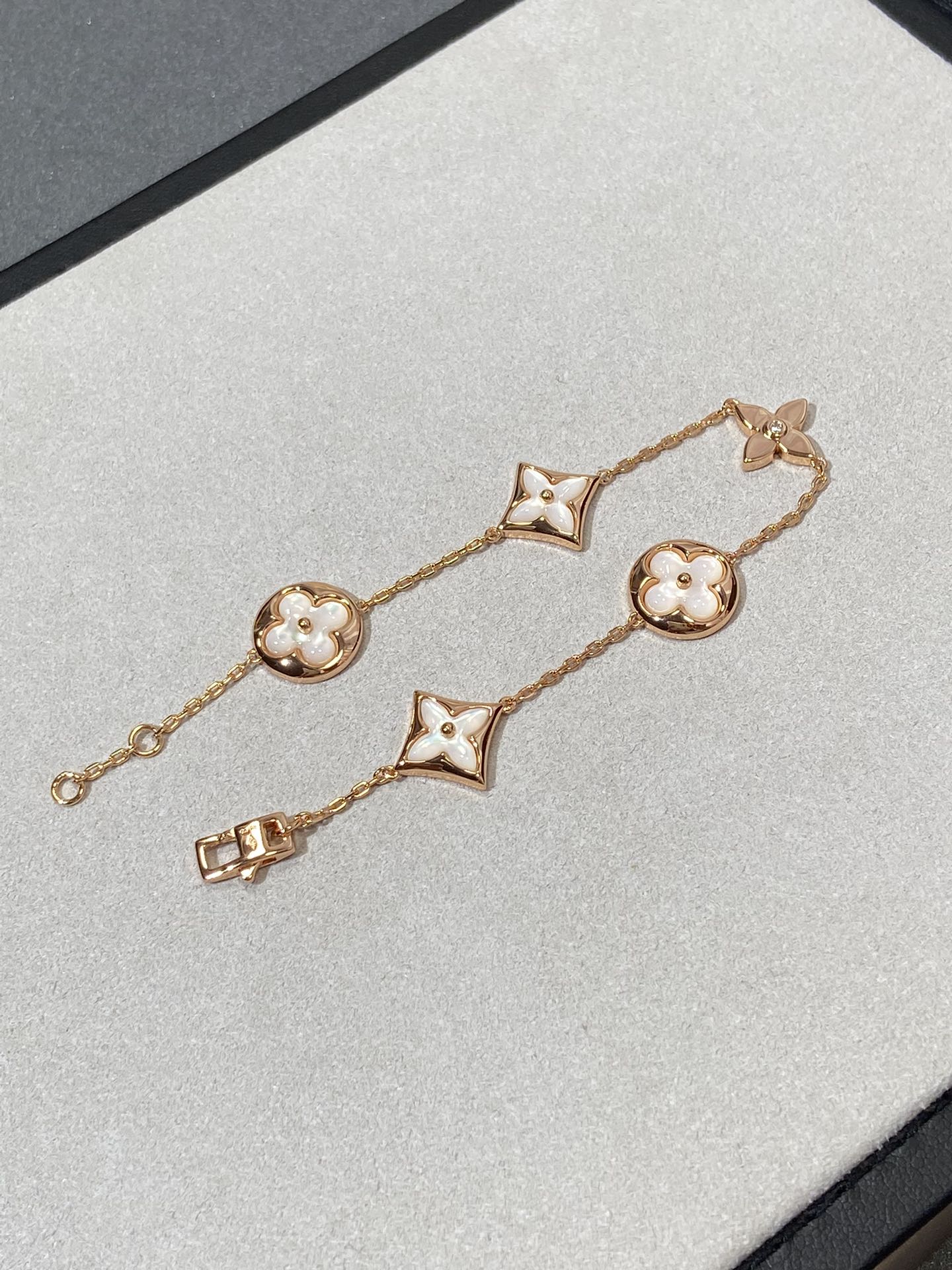 [Echo Fine ]STAR AND SUN 5 MOTIF MOP PINK GOLD BRACELET