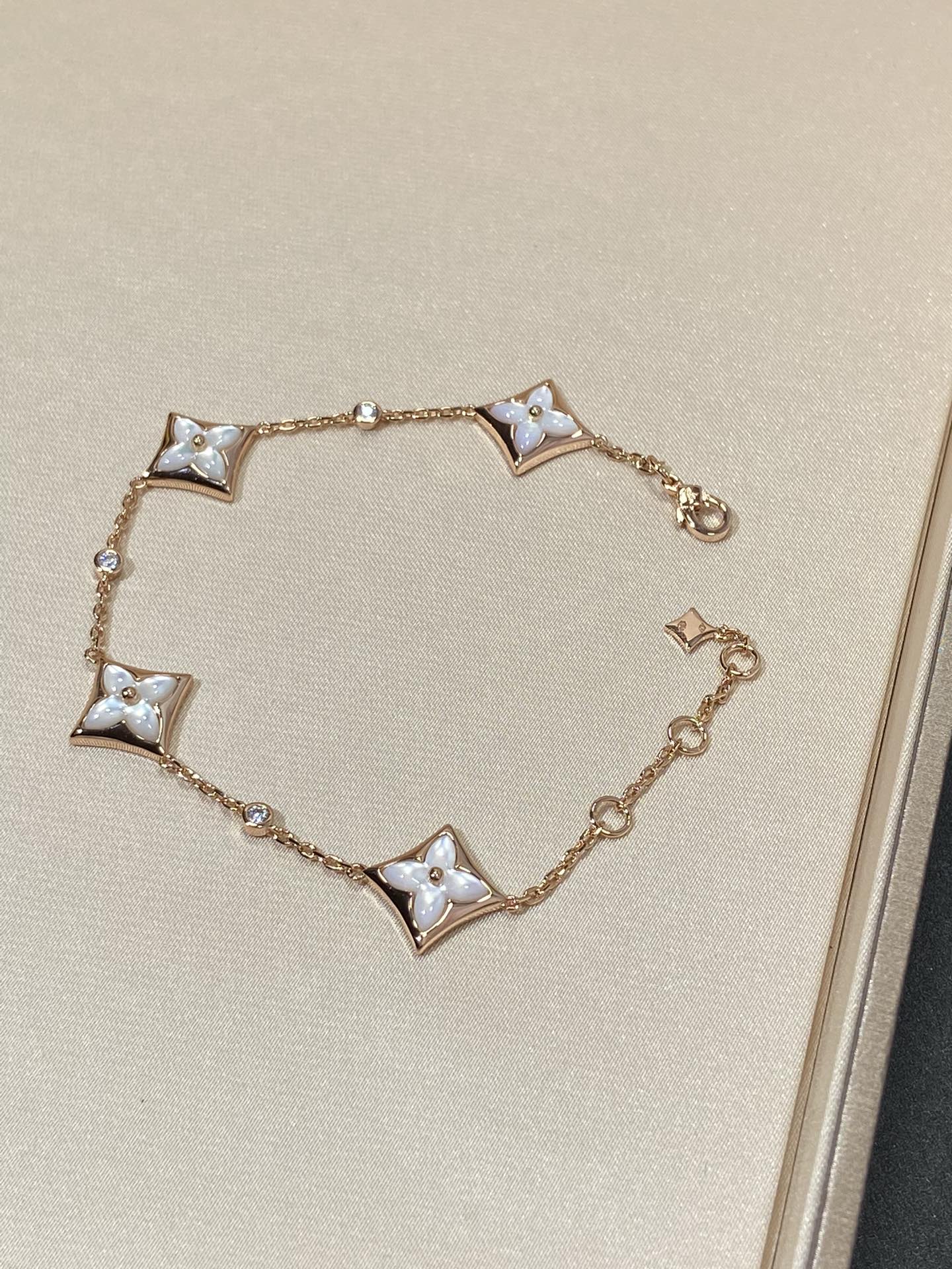 [Echo Fine ]STAR 4 MOTIF MOP DIAMOND PINK GOLD BRACELET