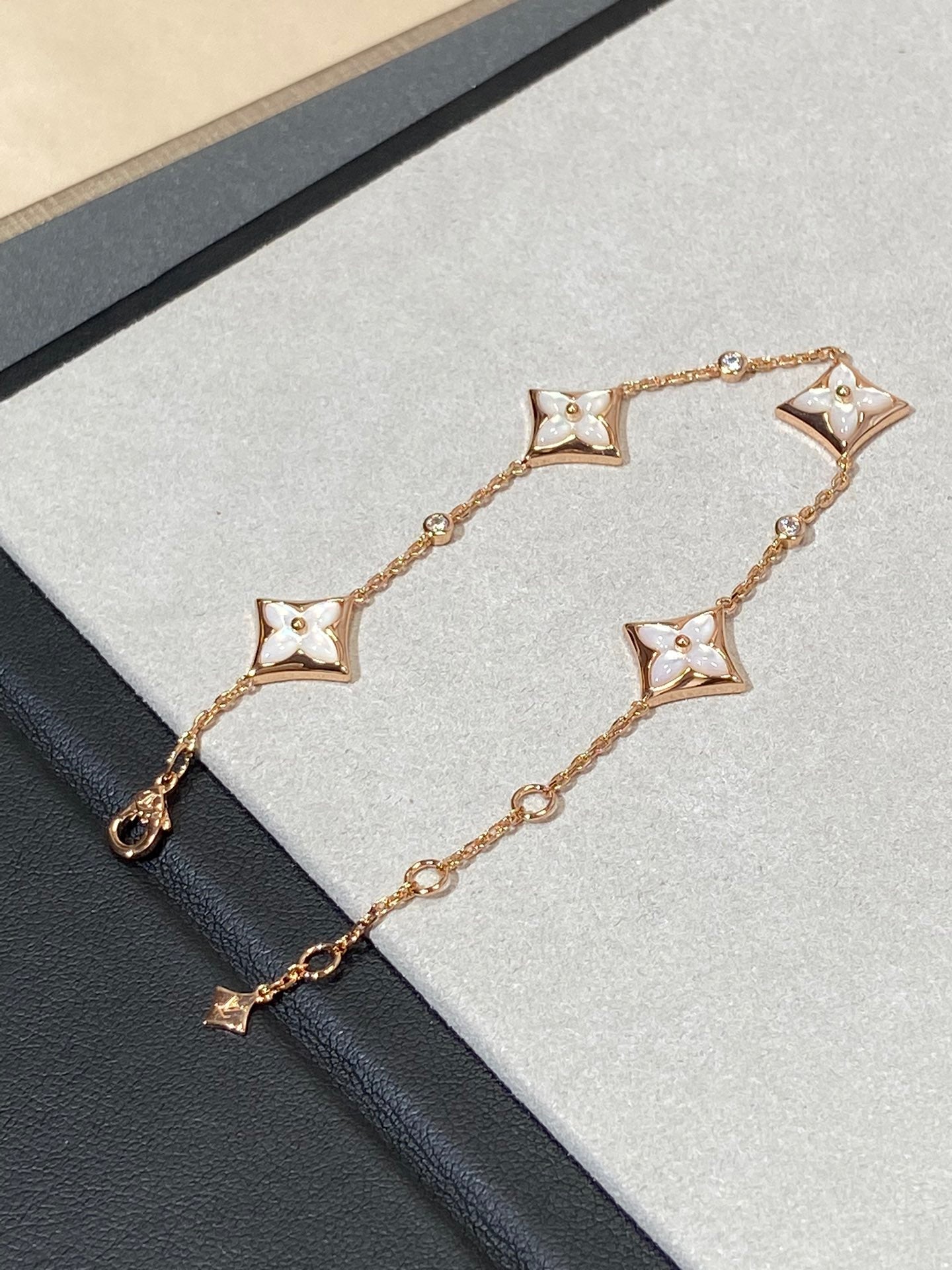 [Echo Fine ]STAR 4 MOTIF MOP DIAMOND PINK GOLD BRACELET