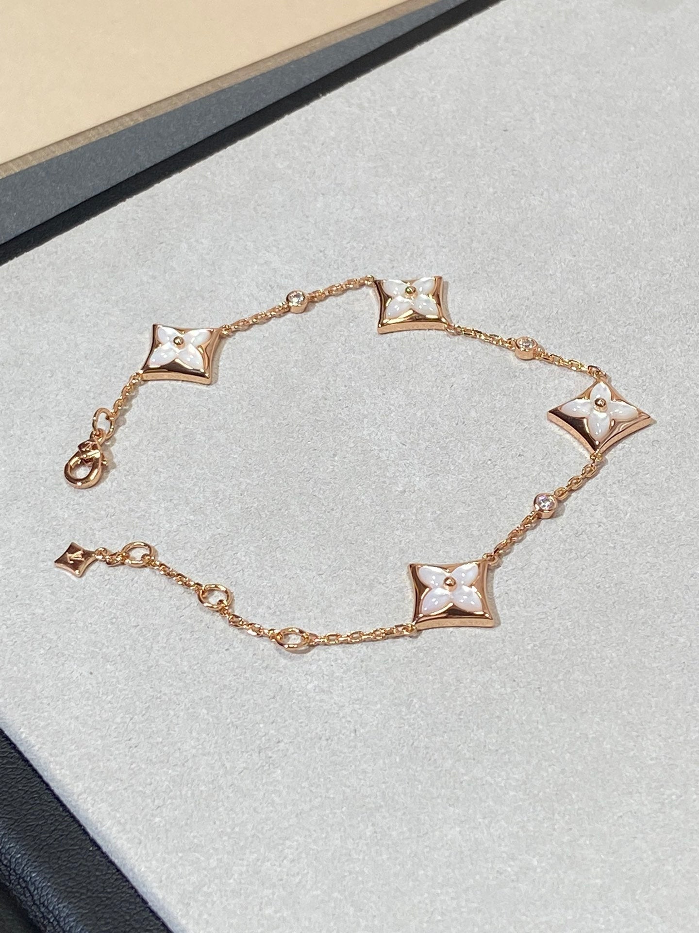 [Echo Fine ]STAR 4 MOTIF MOP DIAMOND PINK GOLD BRACELET