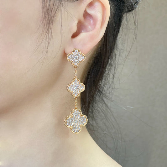[Echo Fine ]CLOVER 3 MOTIFS DIAMOND PAVED ROSE GOLD EARRINGS