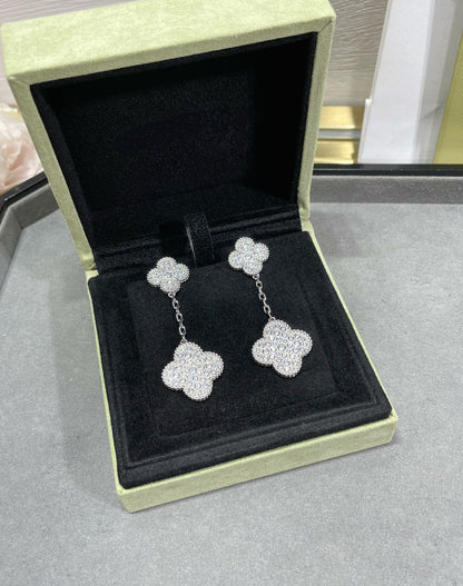 [Echo Fine ]CLOVER 2 MOTIFS DIAMOND PAVED SILVER EARRINGS