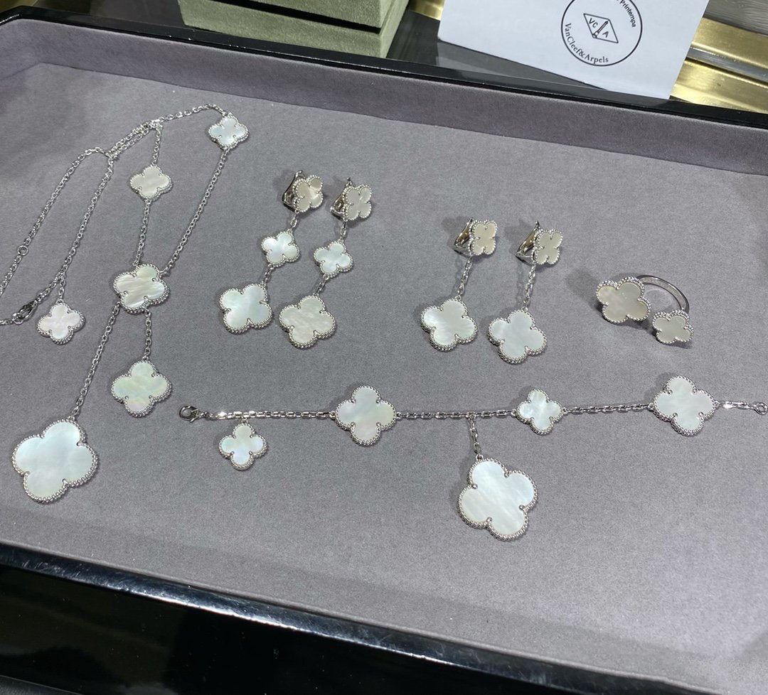 [Echo Fine ]CLOVER 5 MOTIF WHITE MOP SILVER BRACELET