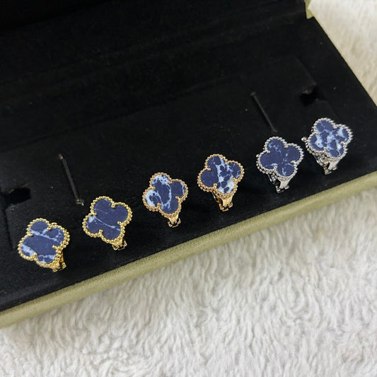 [Echo Fine ]CLOVER PIETERSITE MEDIUM STUD EARRINGS