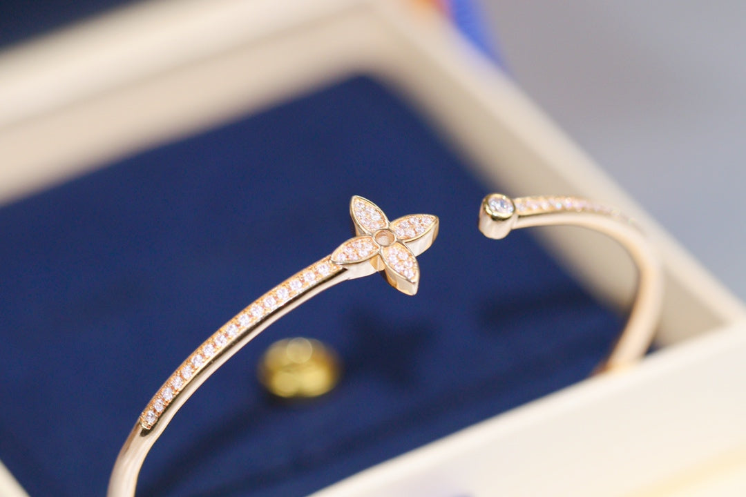 [Echo Fine ]IDYLLE PINK GOLD OPEN BRACELET DIAMOND PAVED