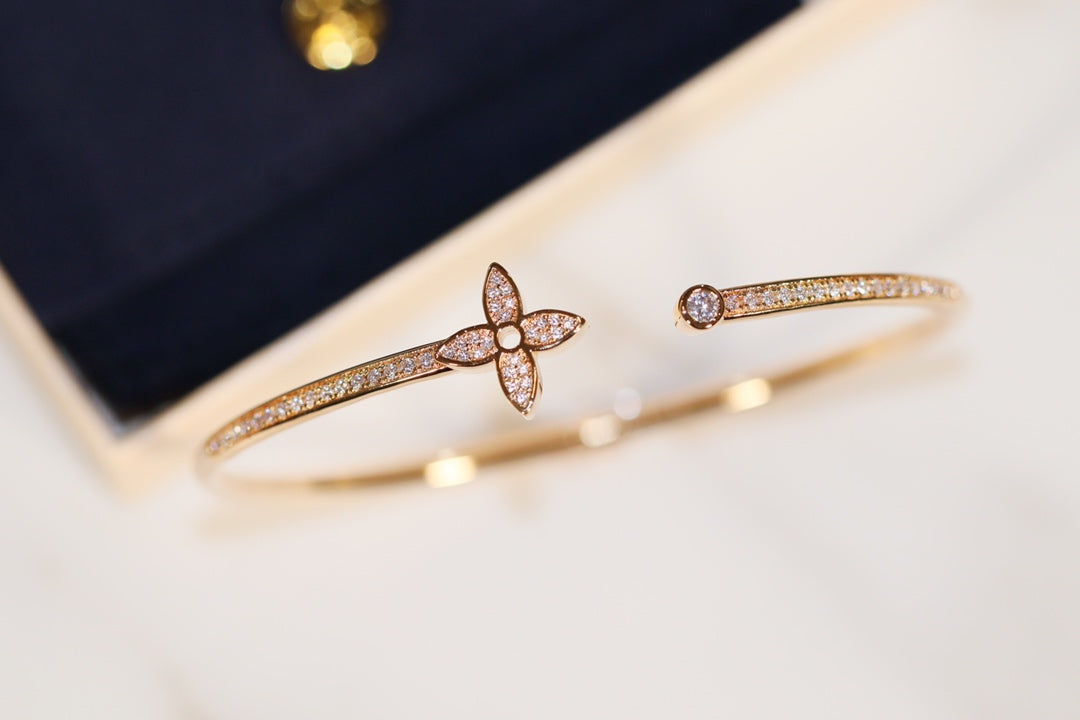 [Echo Fine ]IDYLLE GOLD OPEN BRACELET DIAMOND PAVED