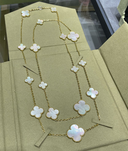 [Echo Fine ]CLOVER 16 MOTIF WHITE MOP GOLD NECKLACE