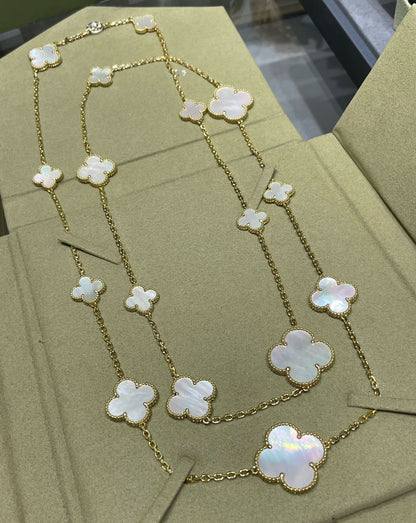 [Echo Fine ]CLOVER 16 MOTIF WHITE MOP GOLD NECKLACE