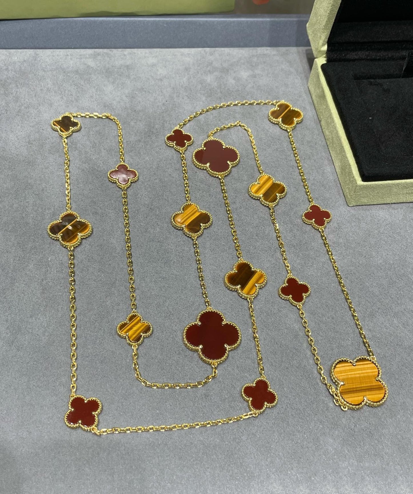 [Echo Fine ]CLOVER 16 MOTIF CARNELIAN TIGER EYE ROSE GOLD NECKLACE
