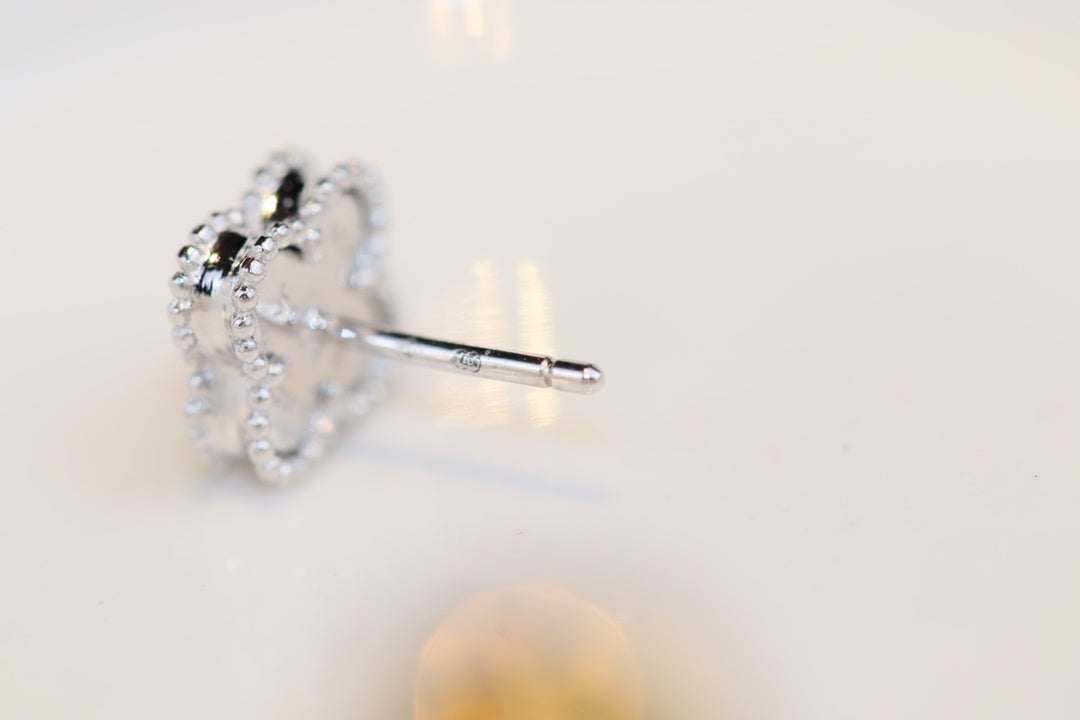 [Echo Fine ]CLOVER MINI TURQUOISE SILVER STUD EARRINGS