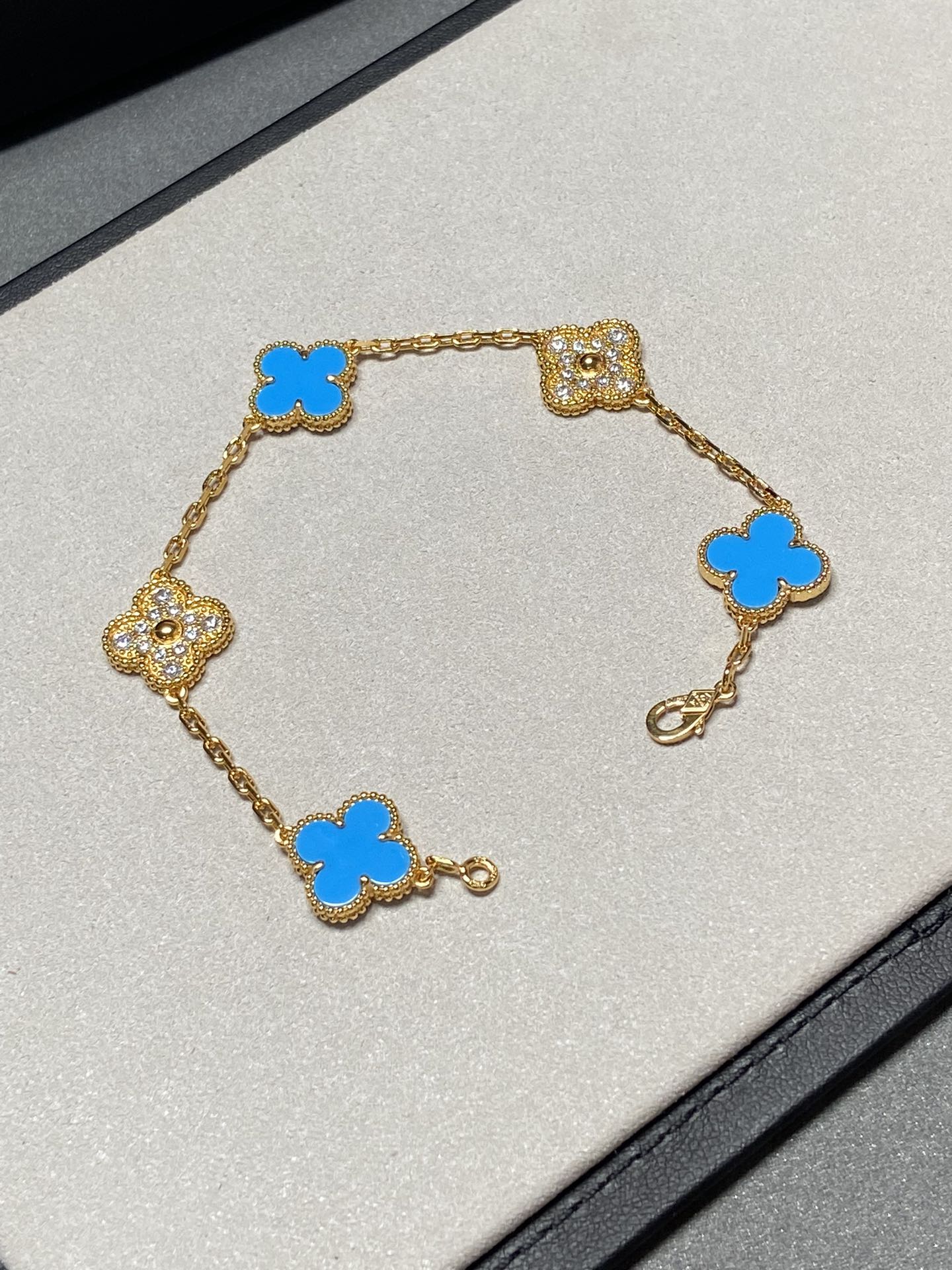 [Echo Fine ]CLOVER 5 MOTIF BLUE CHALCEDONY DIAMOND GOLD BRACELET