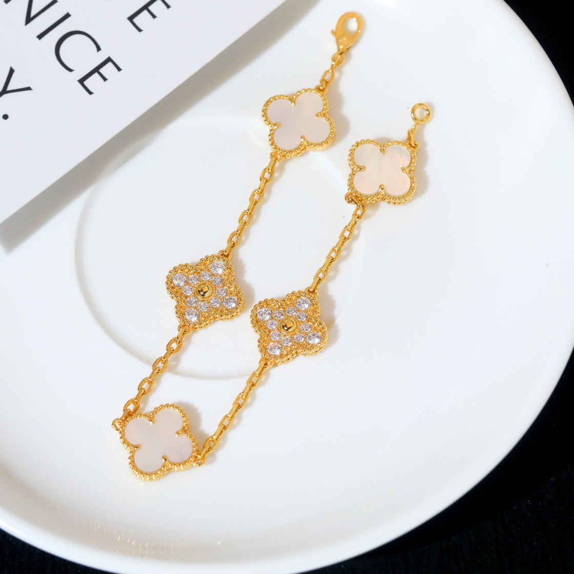 [Echo Fine ]CLOVER BRACELET 5 MOTIF WHITE MOP DIAMOND