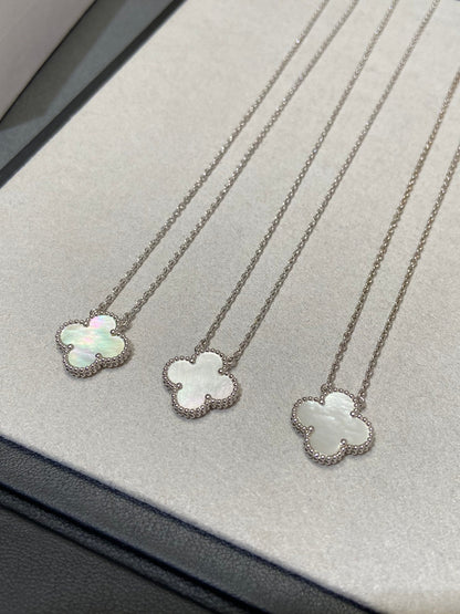 [Echo Fine ]CLOVER MEDIUM SILVER WHITE MOP NECKLACE