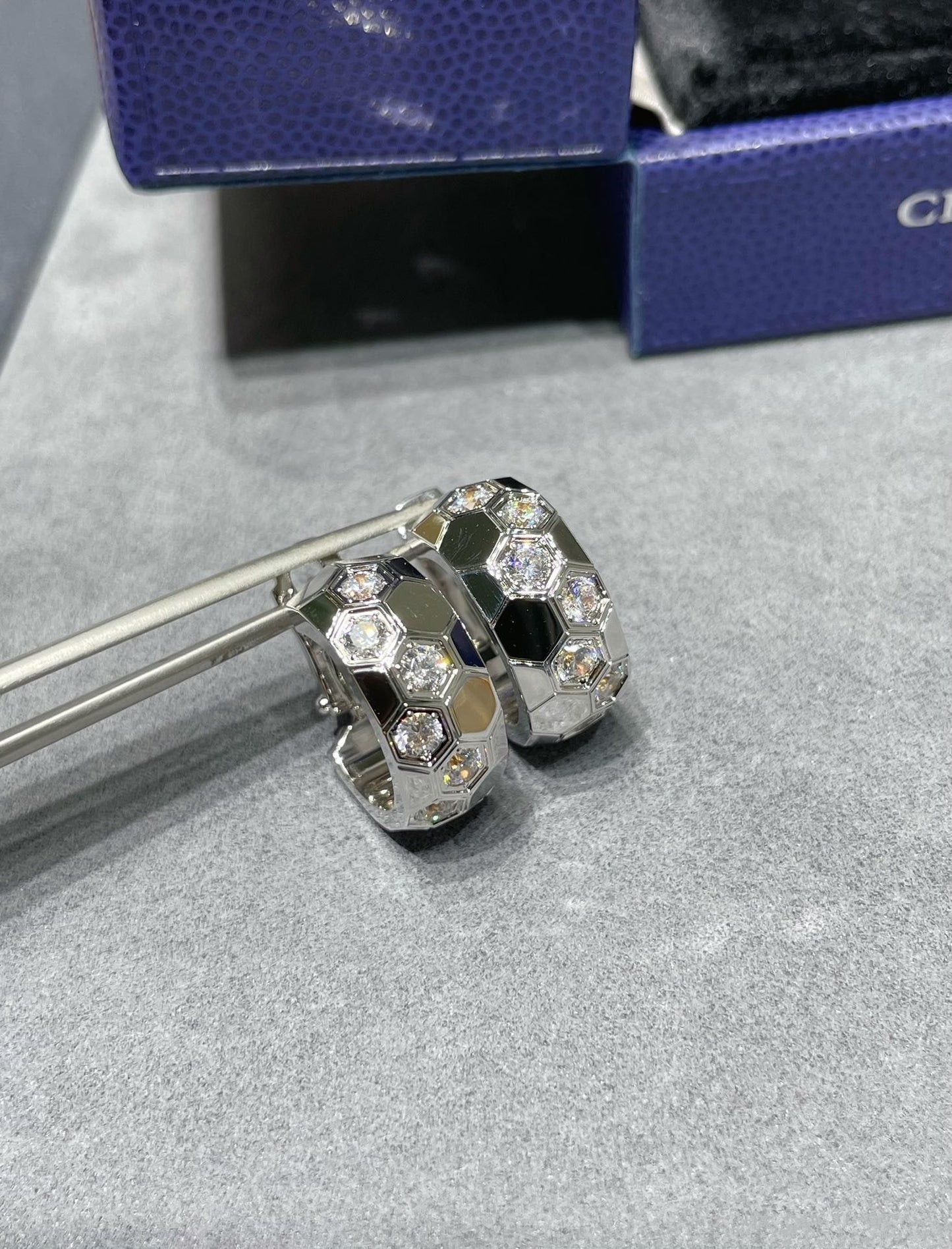 [Echo Fine ]BEE LOVE DIAMOND HOOP EARRINGS