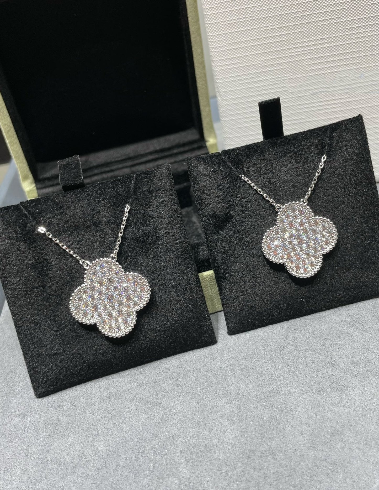 [Echo Fine ]CLOVER 25MM LARGE PENDANT DIAMOND PAVED SILVER NECKLACE