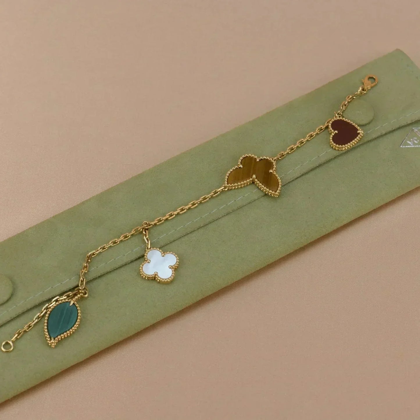 [Echo Fine ]LUCKY SPRING 5 MOTIF GOLD BRACELET