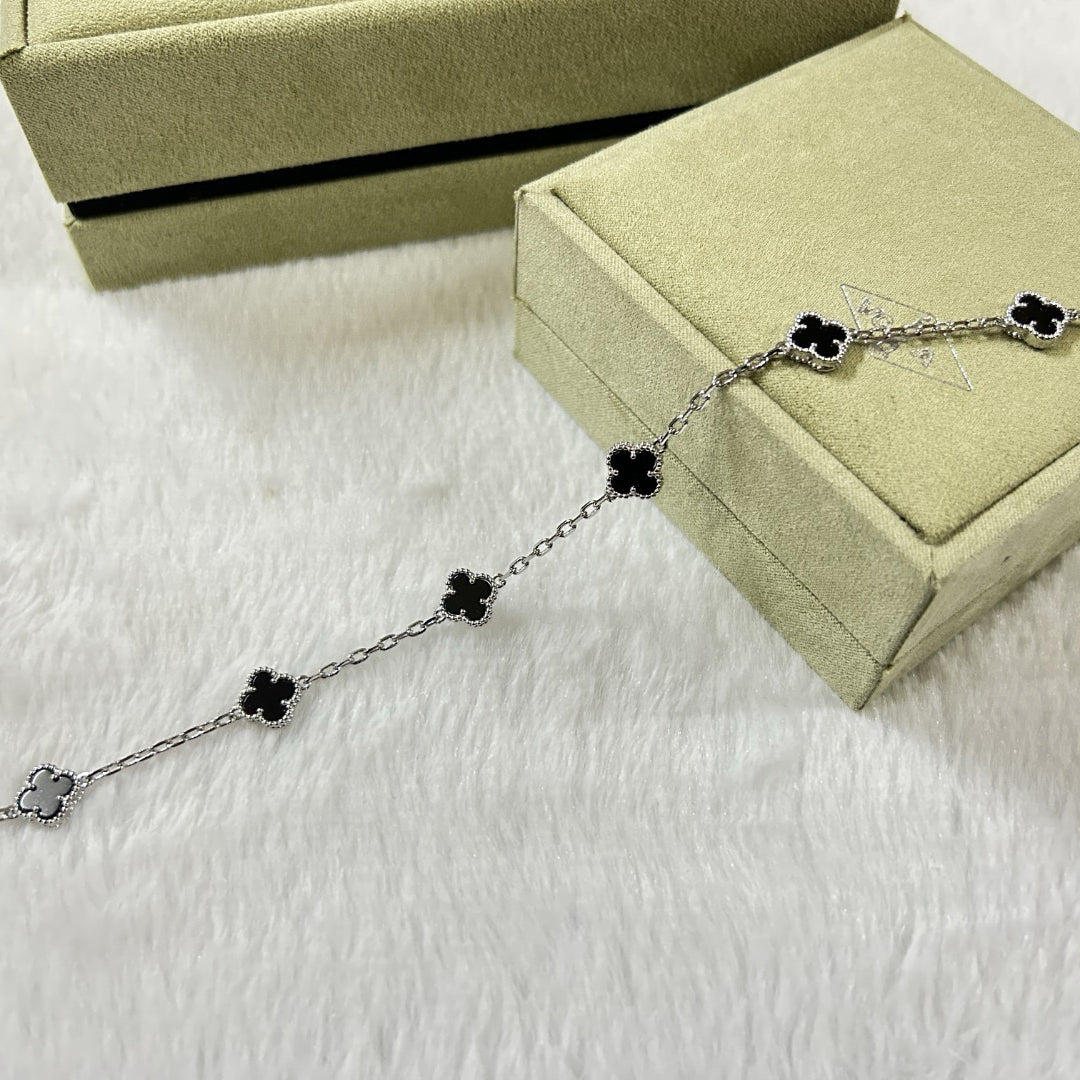 [Echo Fine ]CLOVER 6 MOTIF  ONYXS BRACELET
