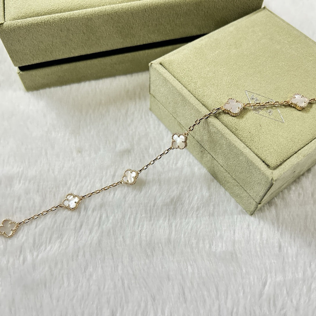 [Echo Fine ]CLOVER 6 MOTIF WHITE MOP BRACELET