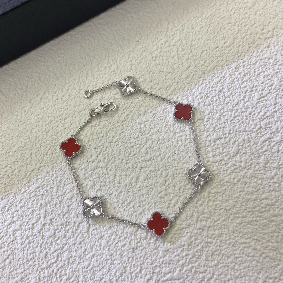 [Echo Fine ]CLOVER 6 MOTIF RED AGATE LASER BRACELET