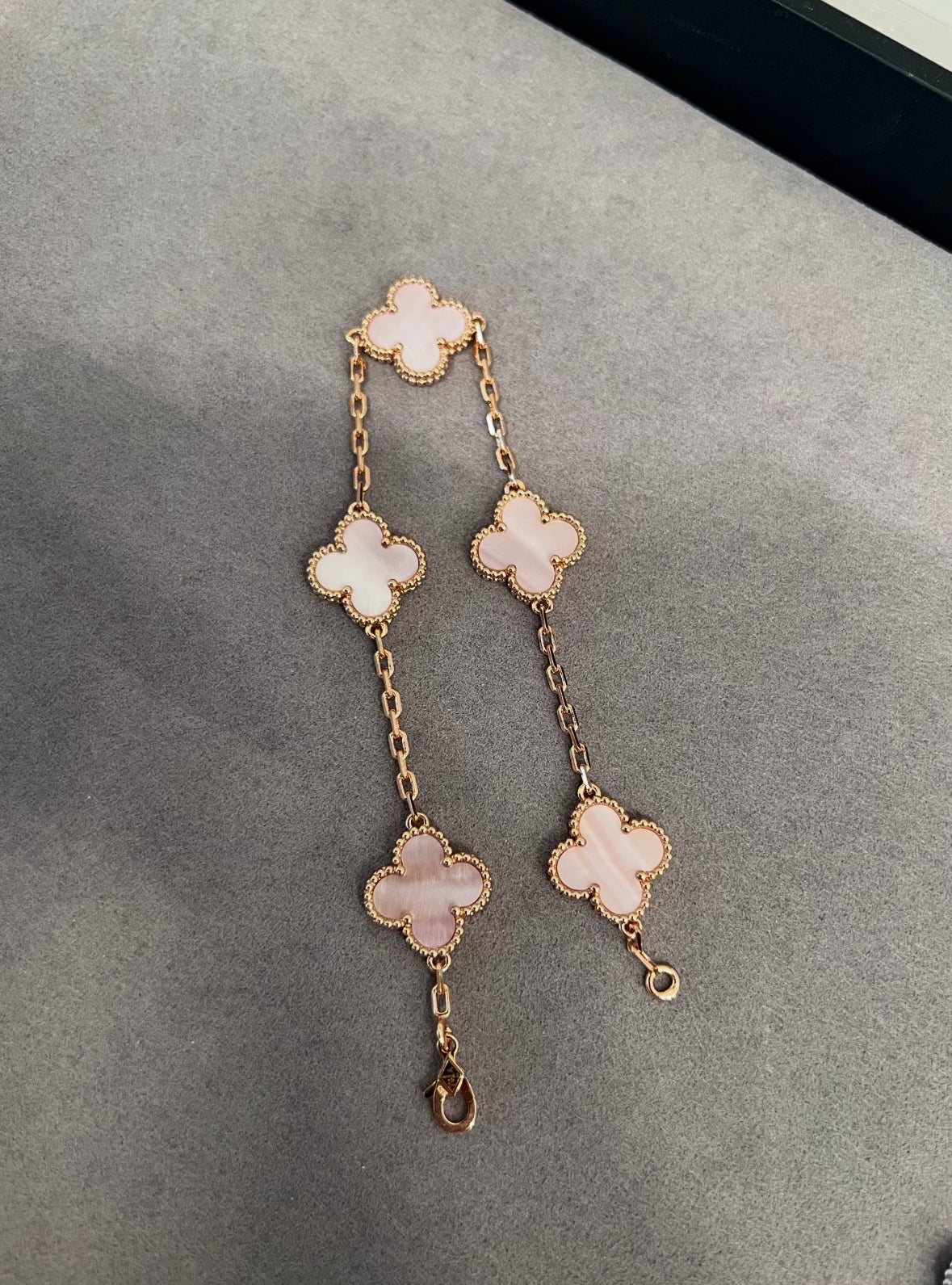 [Echo Fine ]CLOVER 5 PINK MOP BRACELET