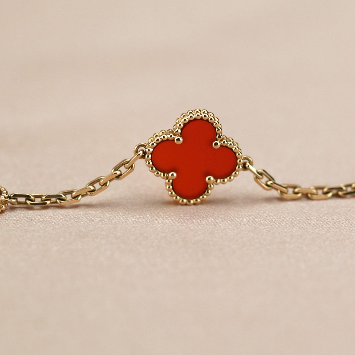 [Echo Fine ]CLOVER 5 MOTIFS RED AGATE  BRACELET