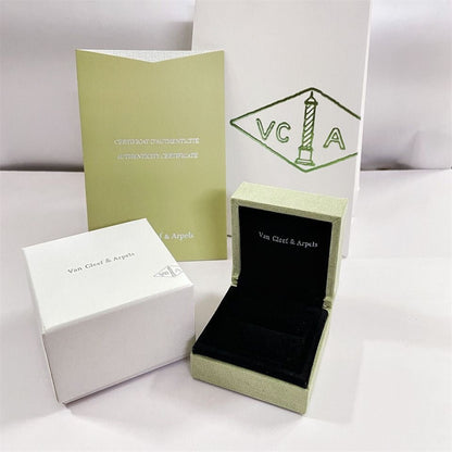 [Echo Fine ]VA CLOVER BRACELET NECKLACE RING BOX GIFT BAG