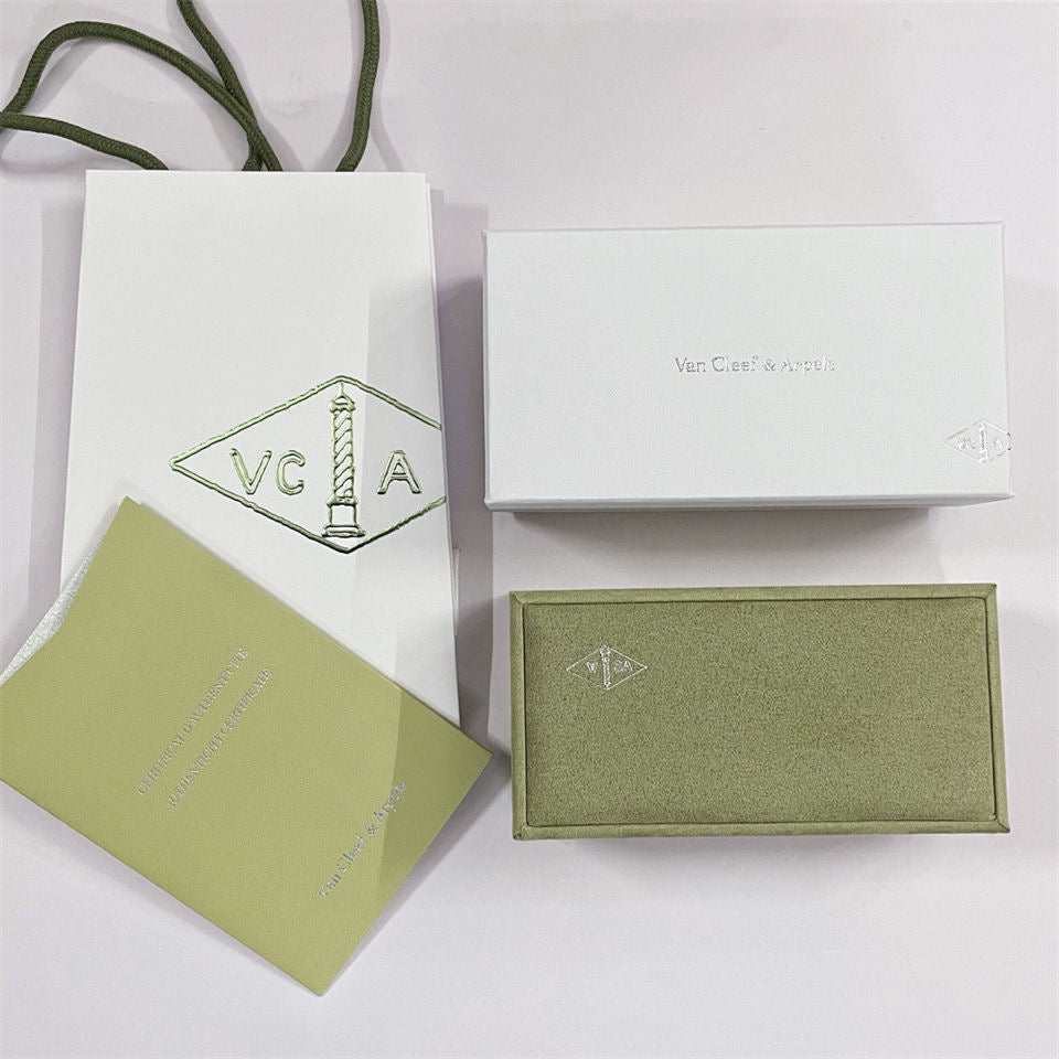 [Echo Fine ]VA CLOVER BRACELET NECKLACE RING BOX GIFT BAG