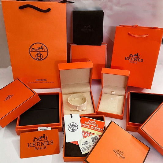 [Echo Fine ]HM BRACELET NECKLACE RING BOX GIFT BAG