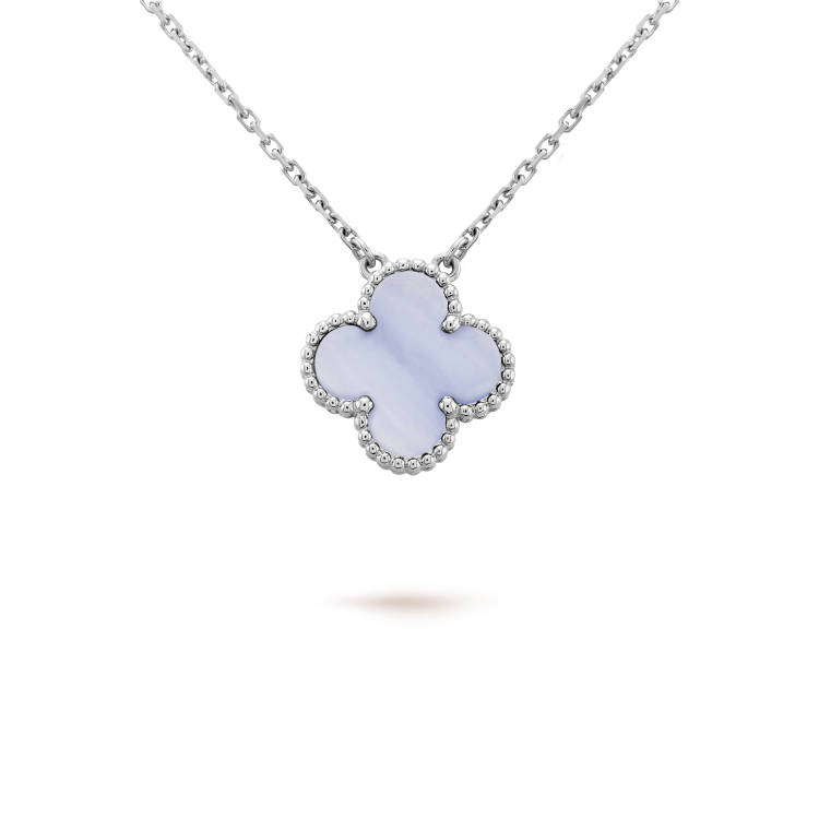 [Echo Fine ]CLOVER 15MM BLUE CHALCEDONY NECKLACE SILVER