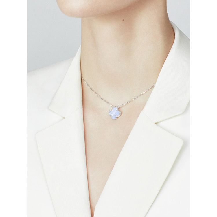 [Echo Fine ]CLOVER 15MM BLUE CHALCEDONY NECKLACE SILVER