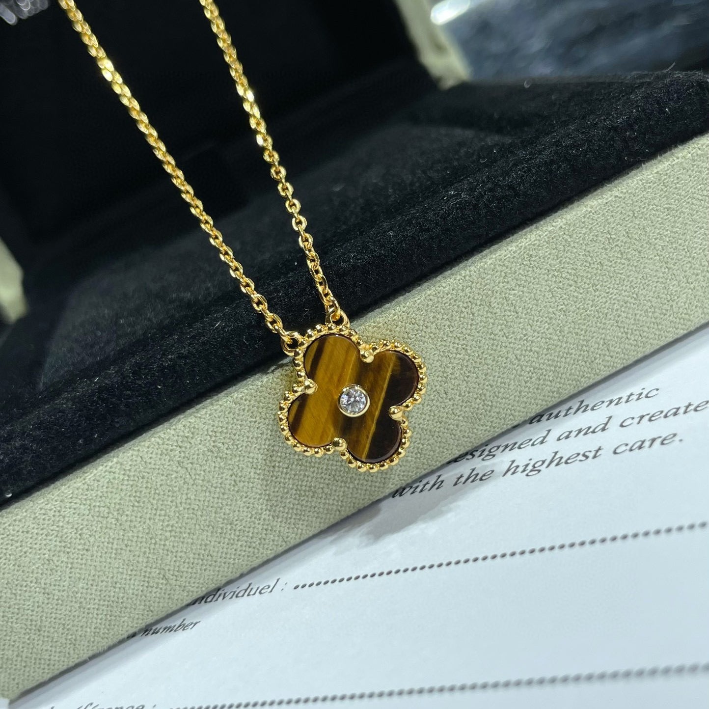 [Echo Fine ]CLOVER 15MM DIAMOND AND YELLOW TIGER'S EYE AGATE necklace
