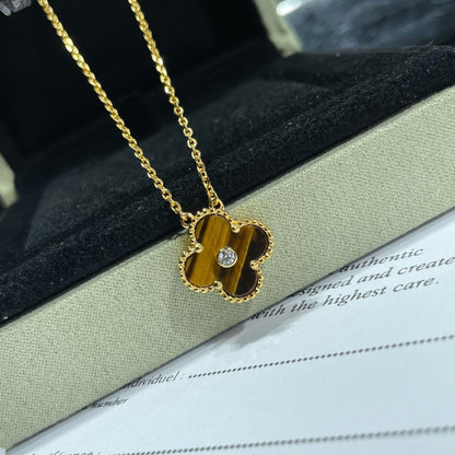 [Echo Fine ]CLOVER 15MM DIAMOND AND YELLOW TIGER'S EYE AGATE necklace